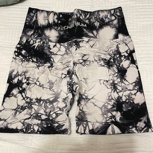 Pcheebum Scrunch Butt Marble Shorts